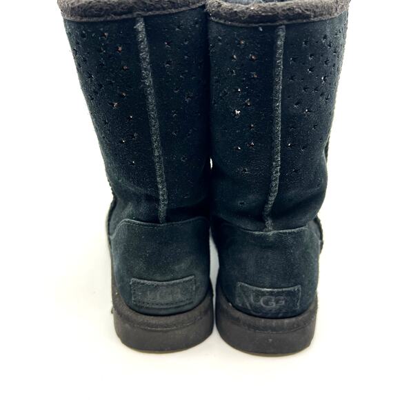 UGG Classic Short Stargirl Black Boots Women's 8 US - Picture 5 of 8